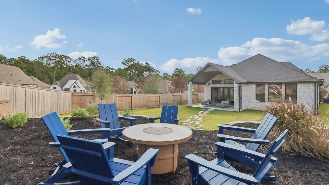 Community amenities associated with the Lauren by Chesmar Homes in The Woodland Hills 50', Willis (Image 39).