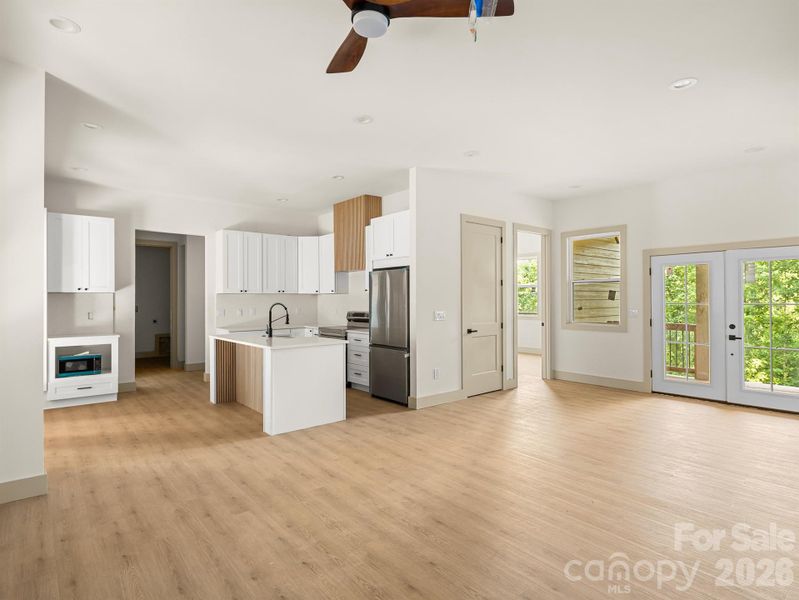 Image 33 of a home in .