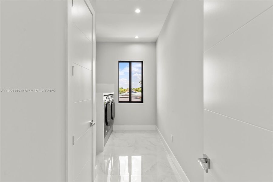 Image 52 of a home in .