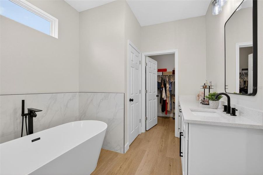 Furnished interior view inside a new home in , Plant City (Image 32).