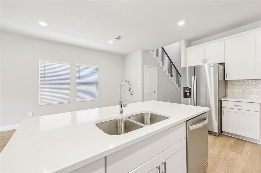 Photo is not of the actual home, but is an inspirational photo of builder’s model home and may depict options, furnishings, and/or decorator features that are not included. Photo is not of the actual home, but is an inspirational photo of builder’s model home and may depict options, furnishings, and/or decorator features that are not included.