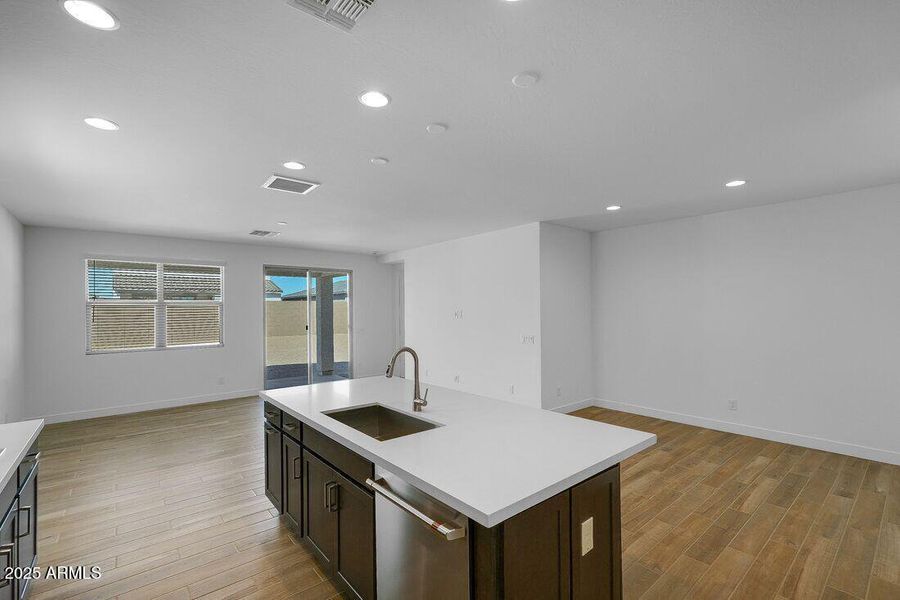 hj-az-phoenix-asante-discovery-quartz-lo