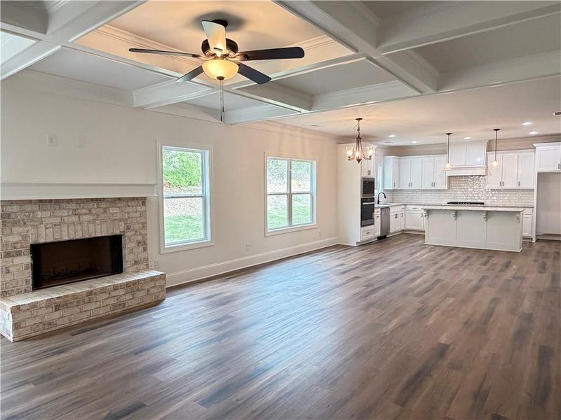 Spacious, unfurnished interior of a new home in , Jefferson (Image 26).