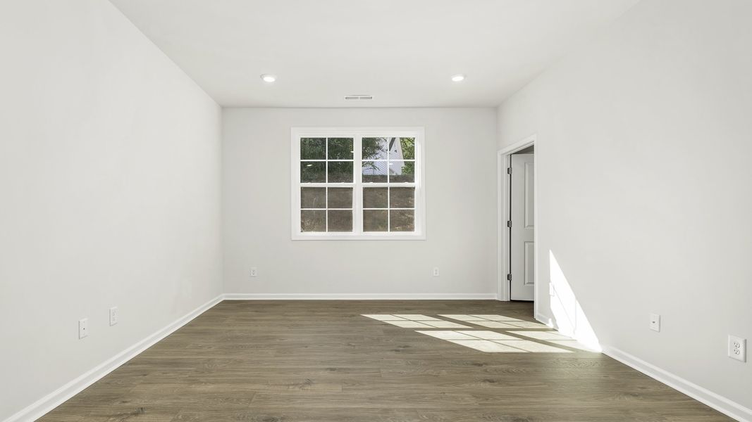 Spacious, unfurnished interior of a new home in The Villas at Kinsley, Jamestown (Image 15).