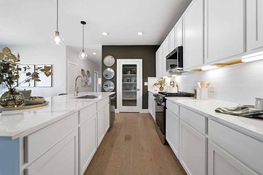 Furnished interior view inside a new home in Sunfield, Buda (Image 20).
