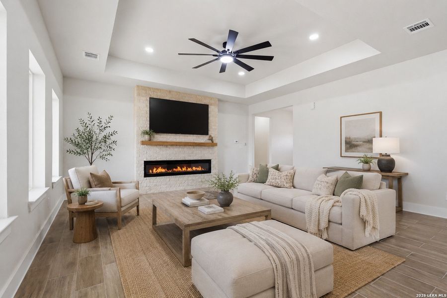 Furnished interior view inside a new home in , Bandera (Image 12).