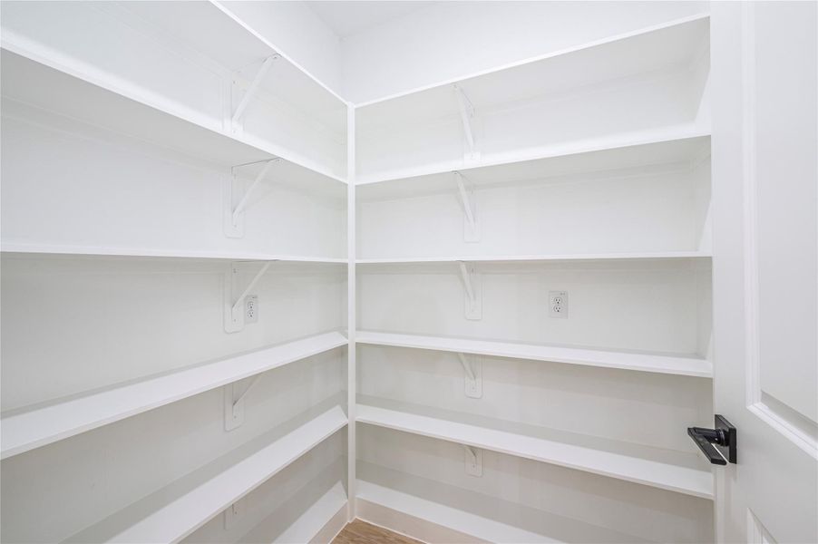 Spacious, unfurnished interior of a new home in , Dayton (Image 38).