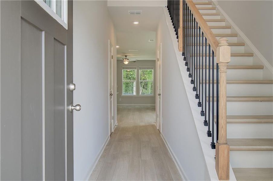 Spacious, unfurnished interior of a new home in Enclave at Evergreen, Fairburn (Image 10).