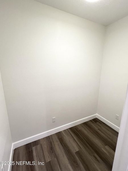 Spacious, unfurnished interior of a new home in , Jacksonville (Image 10).