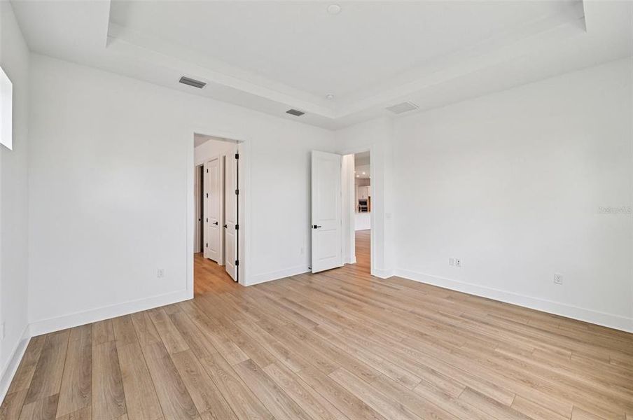 Spacious, unfurnished interior of a new home in Biscayne Landing at Seaire, Parrish (Image 46).