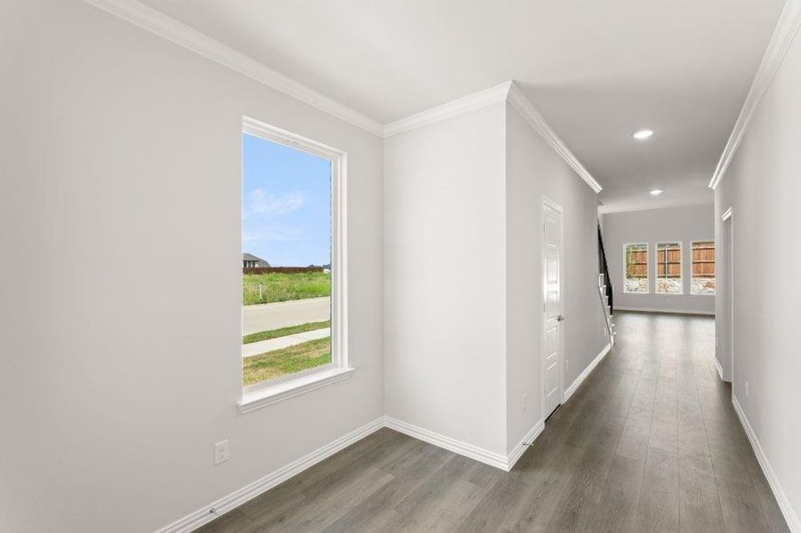 09. 252 Bright Alcove - Entry (3) 09. 252 Bright Alcove - Entry (3)