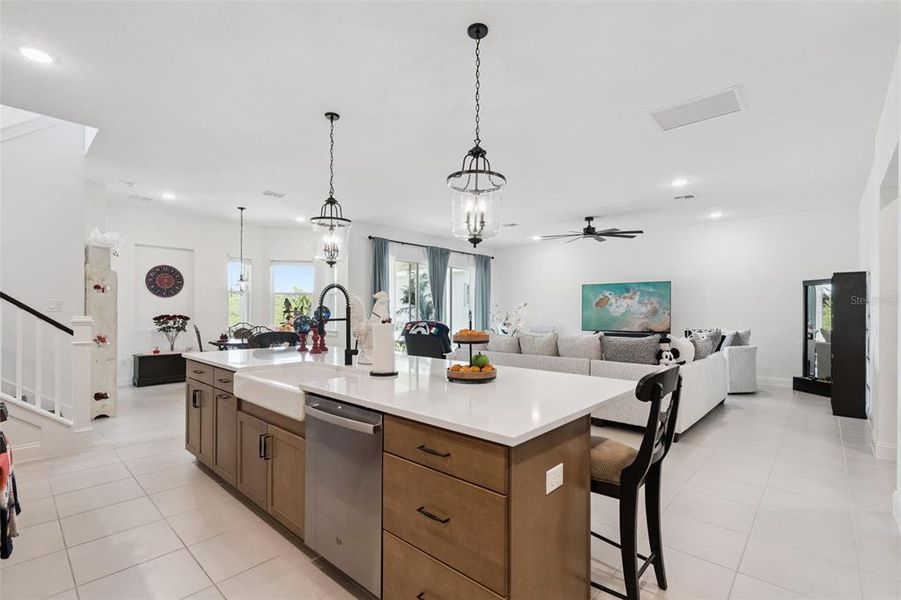 Furnished interior view inside a new home in , Winter Garden (Image 41).