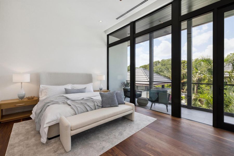 Image 95 of a home in .