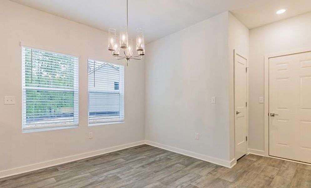 Spacious, unfurnished interior of a new home in Campground Crossing, McDonough (Image 22).