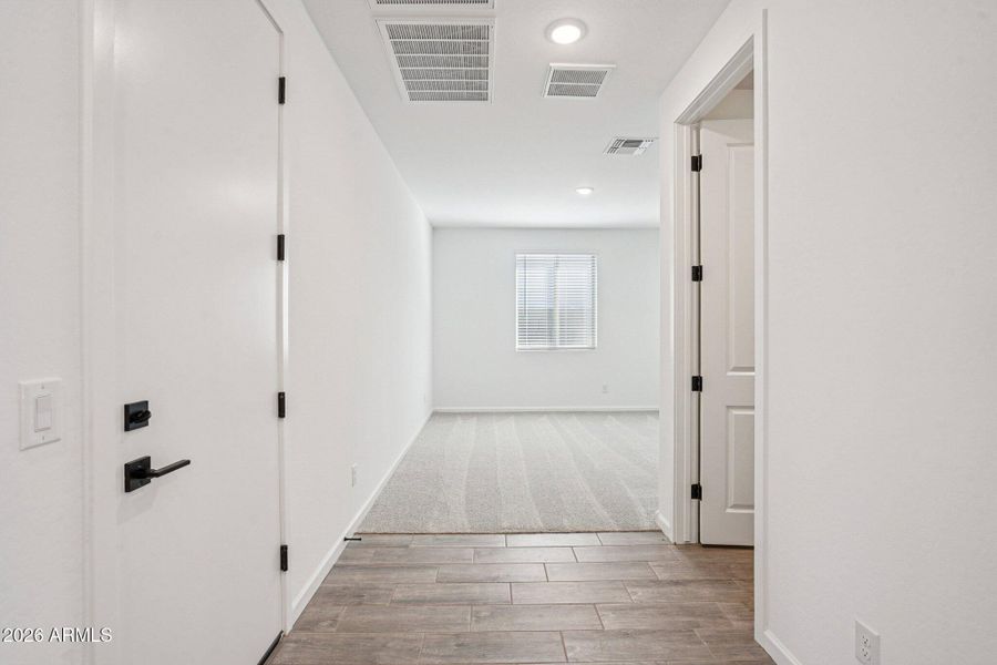 4-web-or-mls-W Camden Ave-S0703-004