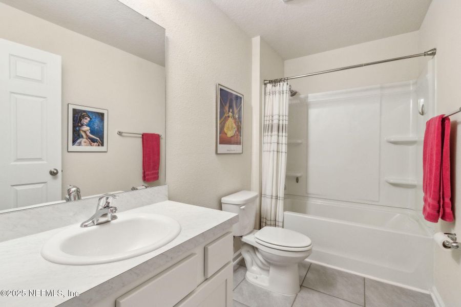 Furnished interior view inside a new home in , Yulee (Image 22).