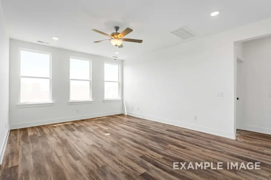 Spacious, unfurnished interior of a new home in Bradshaw Farms, Mount Juliet (Image 25).