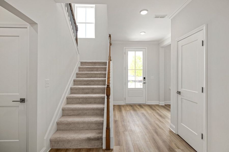 Representative unfurnished interior of a home built from the Charlton by UnionMain Homes in Austin Springs, Bethlehem (Image 13).