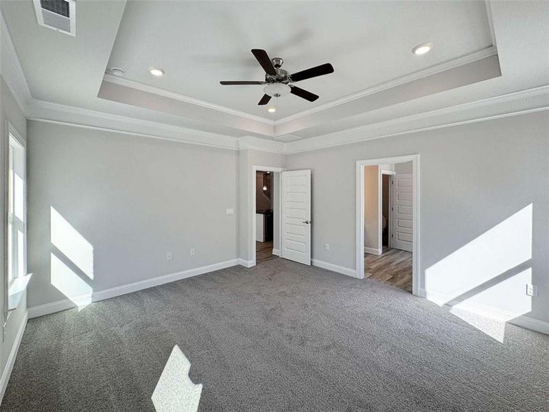 Spacious, unfurnished interior of a new home in Tuscany Hills, Douglasville (Image 15).