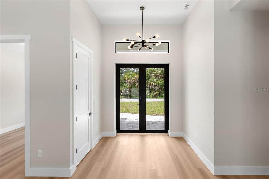 Spacious, unfurnished interior of a new home in , Port Charlotte (Image 50).