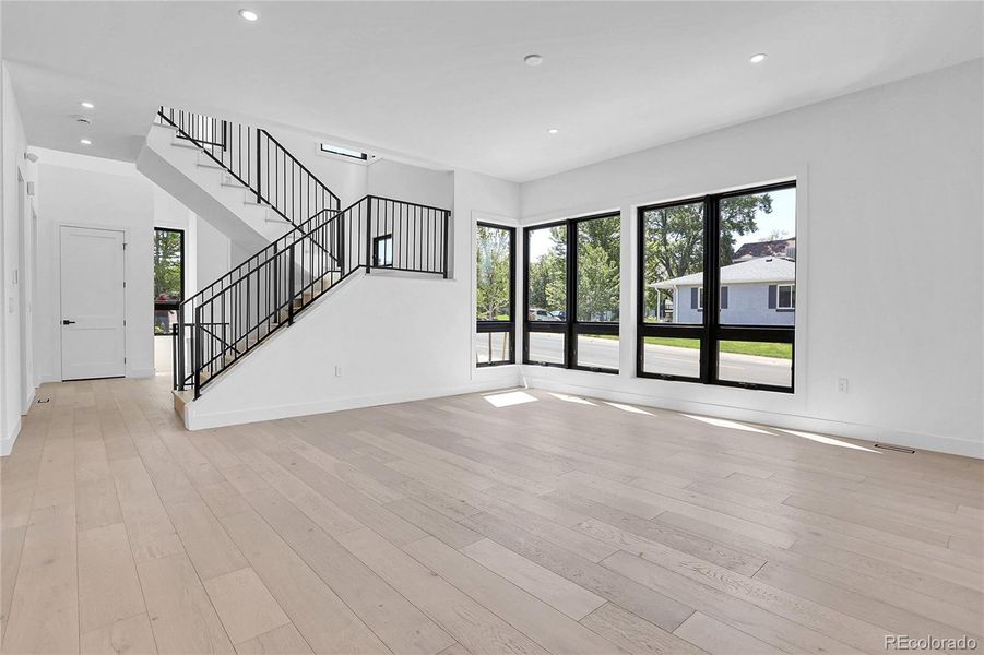 Spacious, unfurnished interior of a new home in , Denver (Image 37).