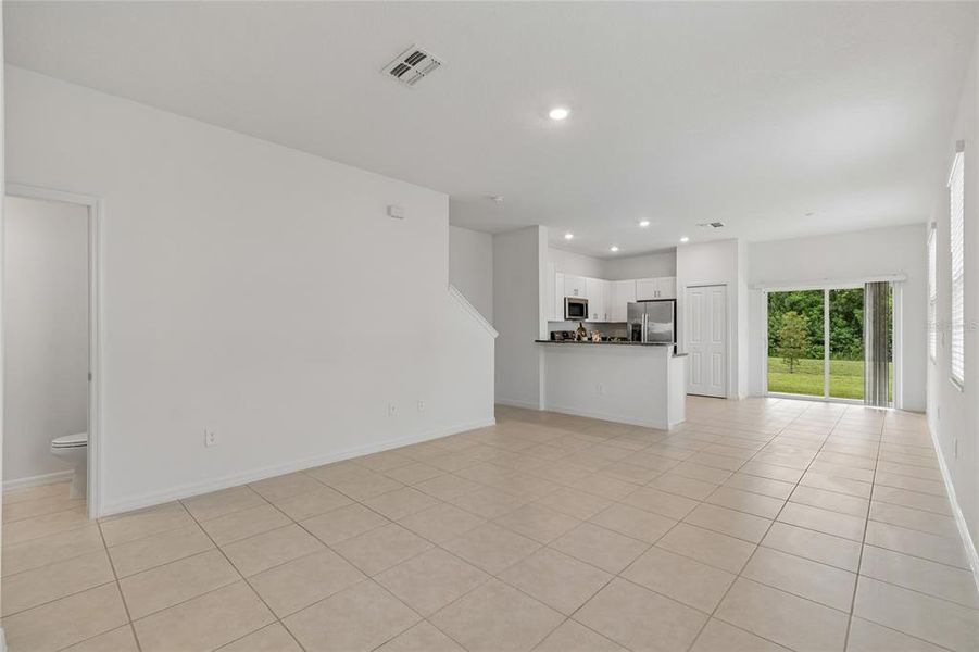 Spacious, unfurnished interior of a new home in , Ruskin (Image 18).
