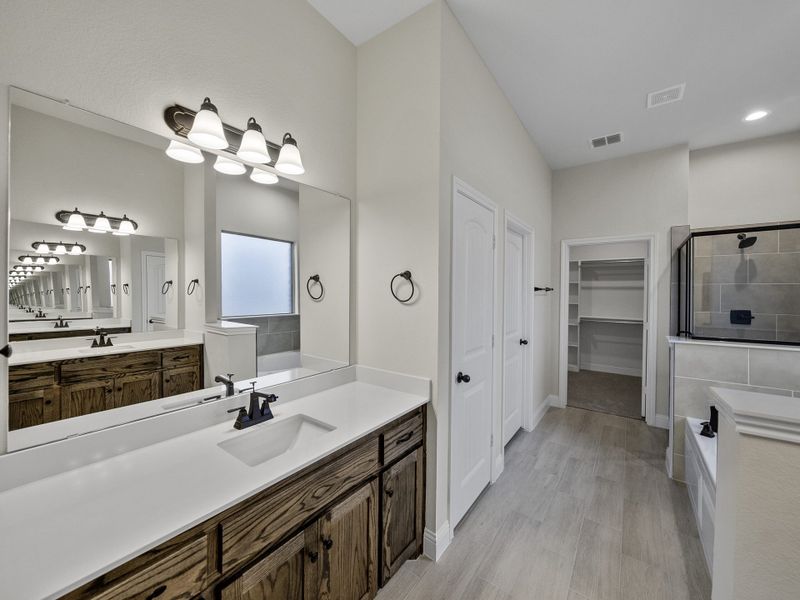 Representative furnished interior of a home built from the Jude by Robbie Hale Homes in High Meadows Estates, Nevada (Image 10). Representative furnished interior of a home built from the Jude by Robbie Hale Homes in High Meadows Estates, Nevada (Image 10).