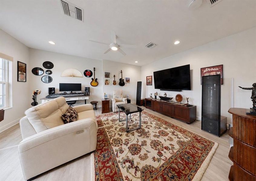 Furnished interior view inside a new home in , Apollo Beach (Image 50).