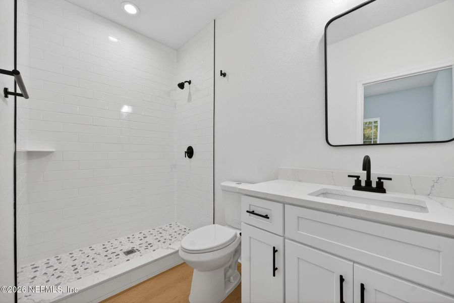 Furnished interior view inside a new home in , Middleburg (Image 6).