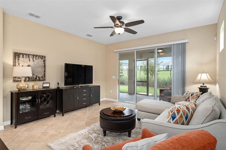 Furnished interior view inside a new home in Del Webb Minneola, Minneola (Image 26).