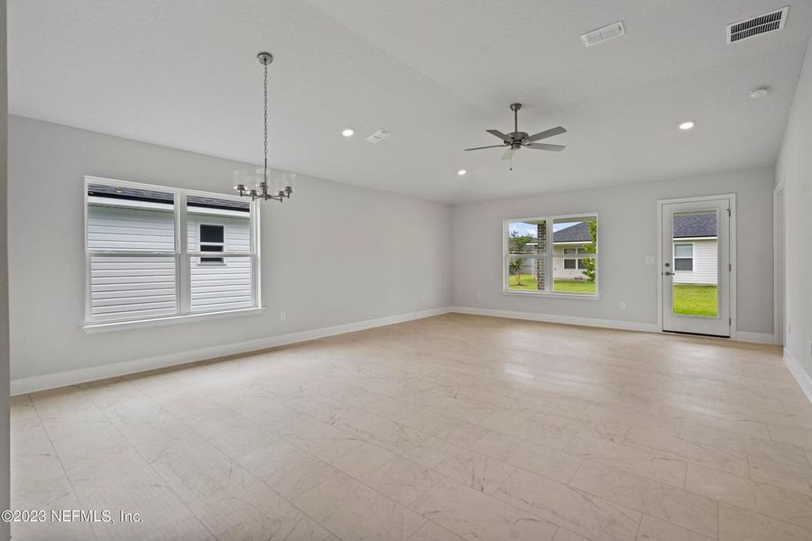 Representative unfurnished interior of a home built from the 1635- B by Adams Homes in Aviary at Rutland Ranch, Parrish (Image 10). Representative unfurnished interior of a home built from the 1635- B by Adams Homes in Aviary at Rutland Ranch, Parrish (Image 10).