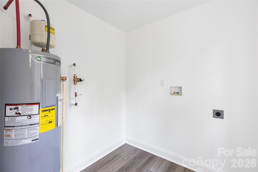 Spacious, unfurnished interior of a new home in , Kannapolis (Image 9). Spacious, unfurnished interior of a new home in , Kannapolis (Image 9).
