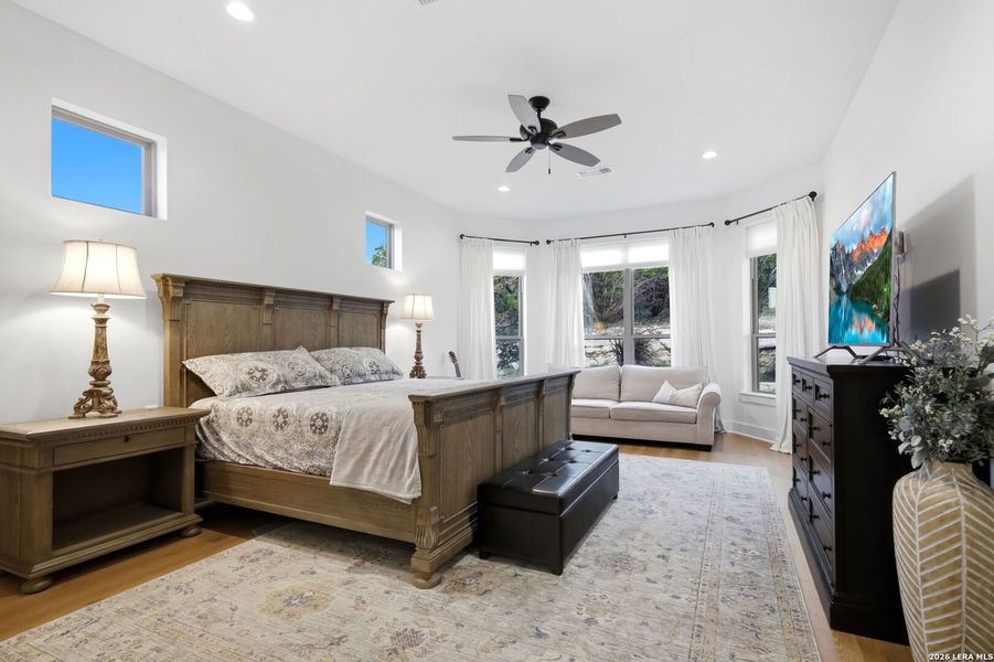 Furnished interior view inside a new home in , Boerne (Image 9).
