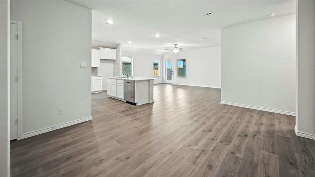 Spacious, unfurnished interior of a new home in Fireside by the Lake, Garland (Image 30). Spacious, unfurnished interior of a new home in Fireside by the Lake, Garland (Image 30).