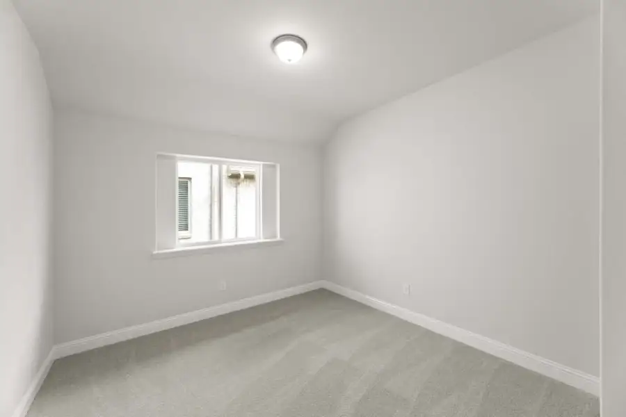 Spacious, unfurnished interior of a new home in Sutton Fields, Celina (Image 28).