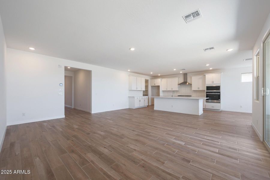 PHX_TierraVistoso_Lot 2010_Burgundy_1742