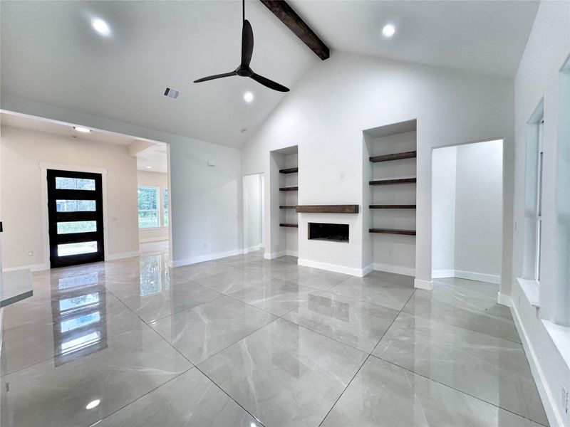 Spacious, unfurnished interior of a new home in , Dayton (Image 29).
