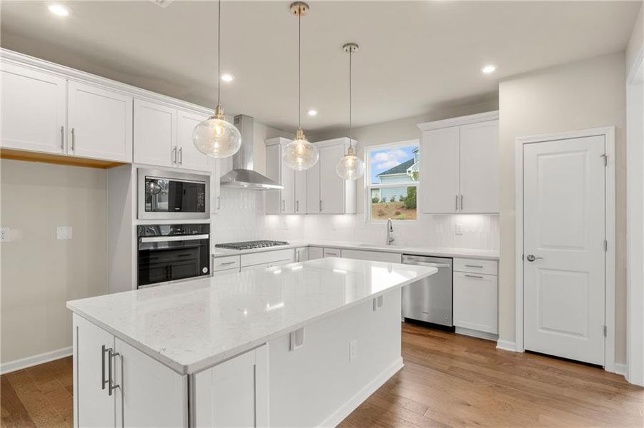 Furnished interior view inside a new home in Sun City Peachtree, Griffin (Image 6).