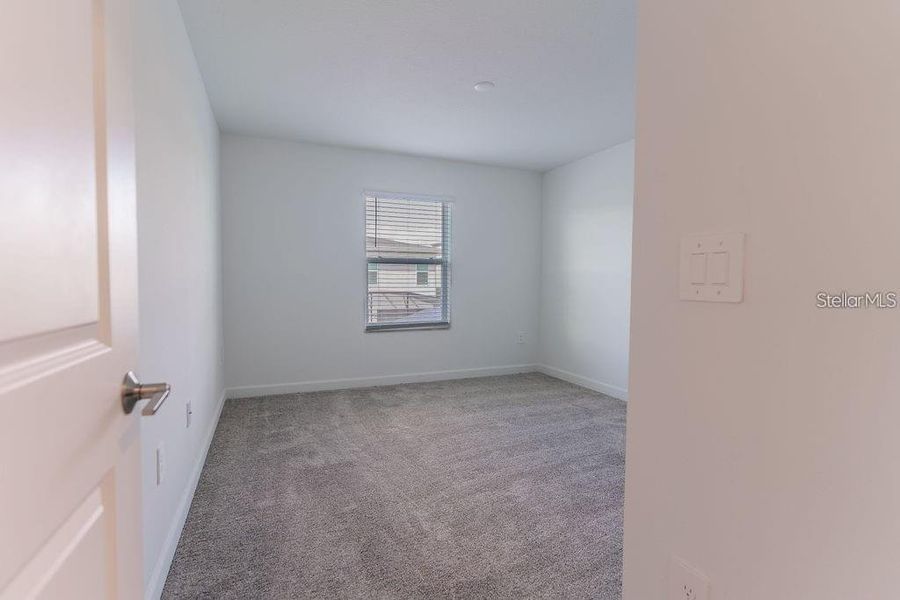 Spacious, unfurnished interior of a new home in , Kissimmee (Image 6).