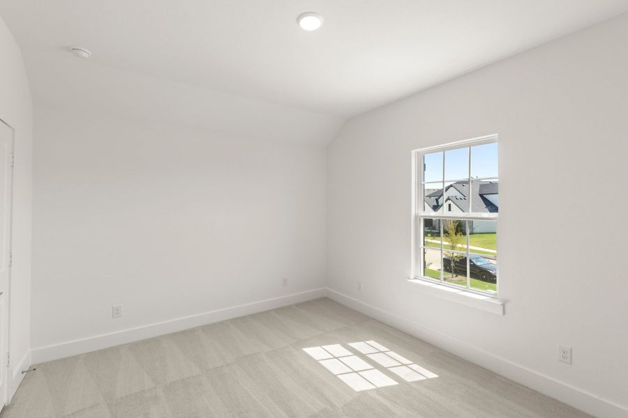 Spacious, unfurnished interior of a new home in Union Park, Little Elm (Image 13).