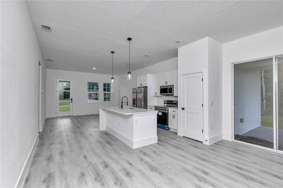 Image 36 of a home in .