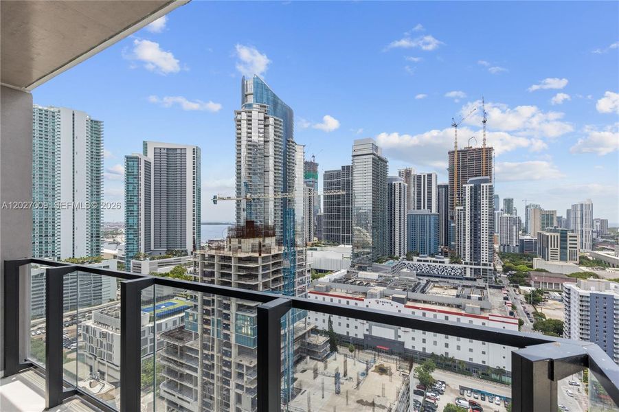 Condo located in Miami, FL showcasing its design and architecture (Image 3).