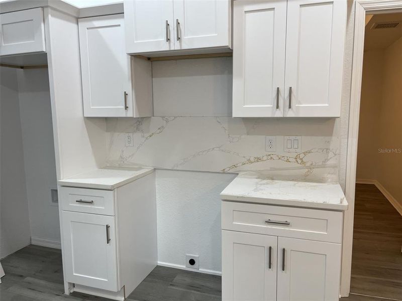 Furnished interior view inside a new home in , Ocklawaha (Image 4).