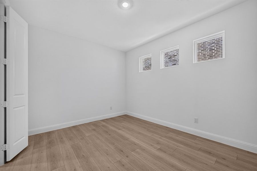 Spacious, unfurnished interior of a new home in South Oak, Lakewood Village (Image 25).
