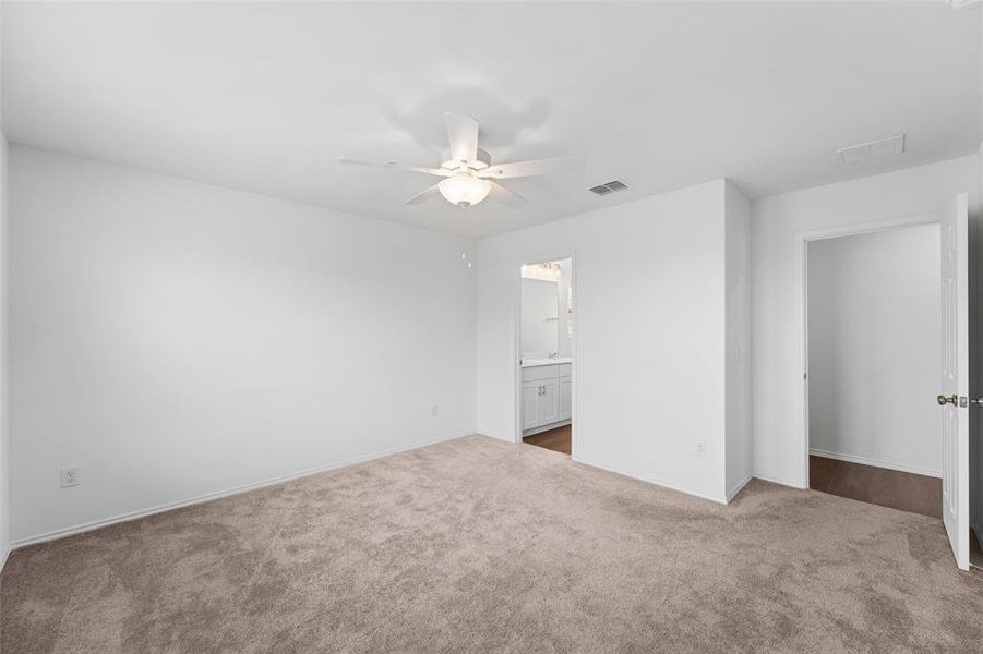 Spacious, unfurnished interior of a new home in Arbordale, Forney (Image 24).