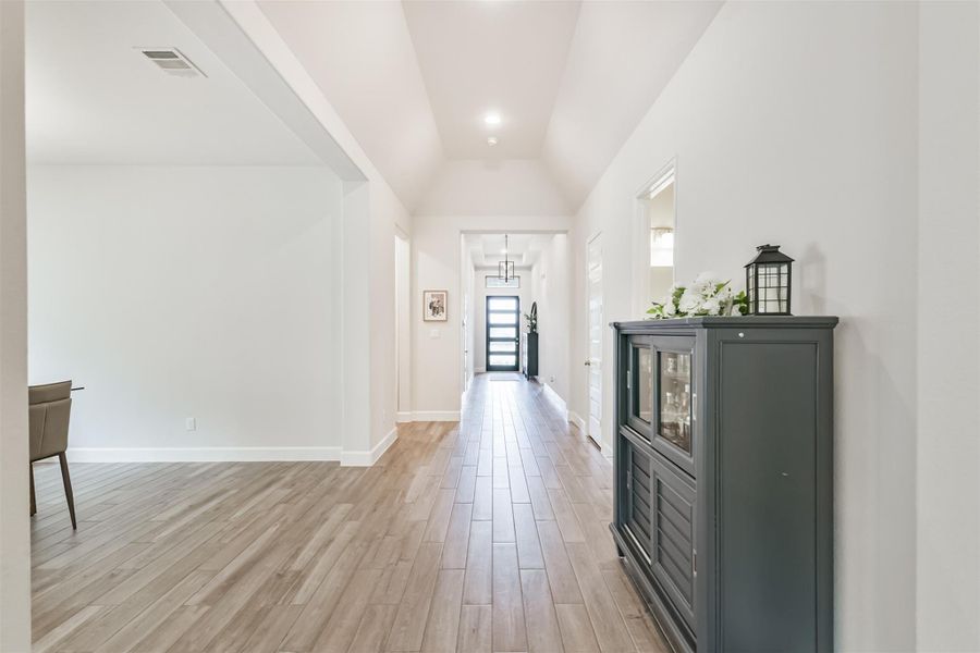 Image 37 of a home in Escondido.