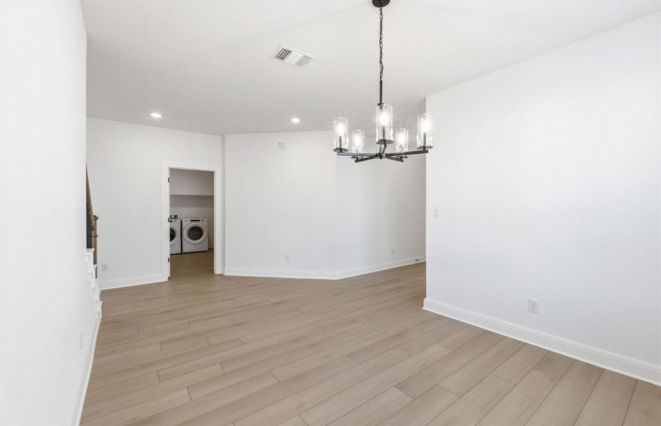 Spacious, unfurnished interior of a new home in Santa Rita Ranch, Liberty Hill (Image 48).