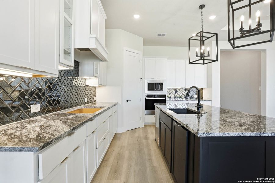 Furnished interior view inside a new home in Haby Hill 50s, San Antonio (Image 16). Furnished interior view inside a new home in Haby Hill 50s, San Antonio (Image 16).