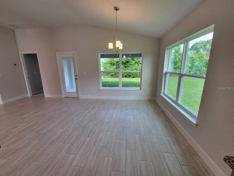 Spacious, unfurnished interior of a new home in Ocala Crossings South, Ocala (Image 12).