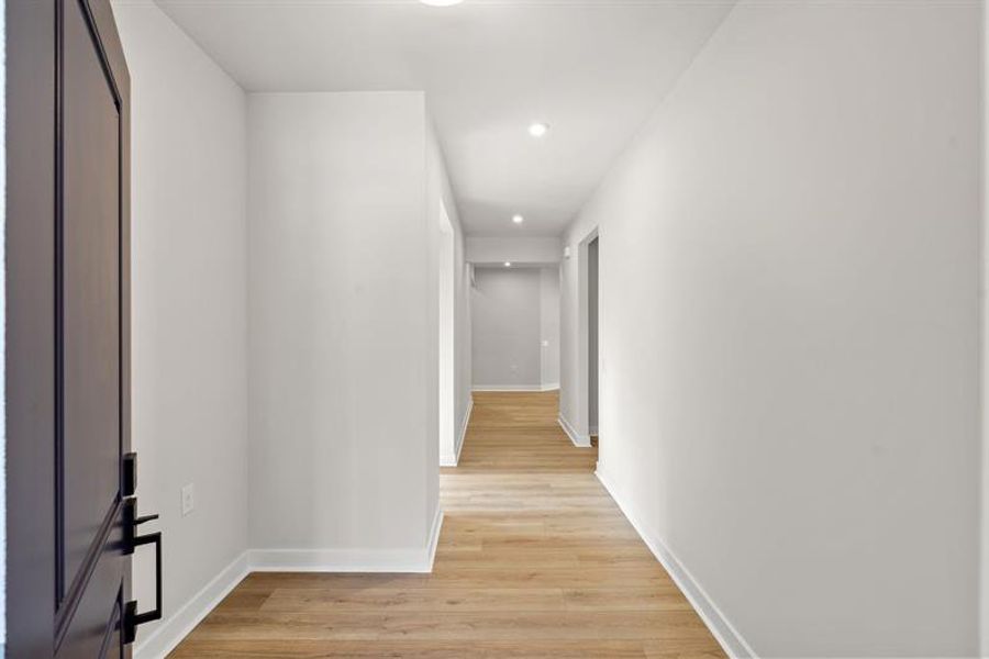 Spacious, unfurnished interior of a new home in Lakes at Riverbend Single Family Homes, Navassa (Image 7).